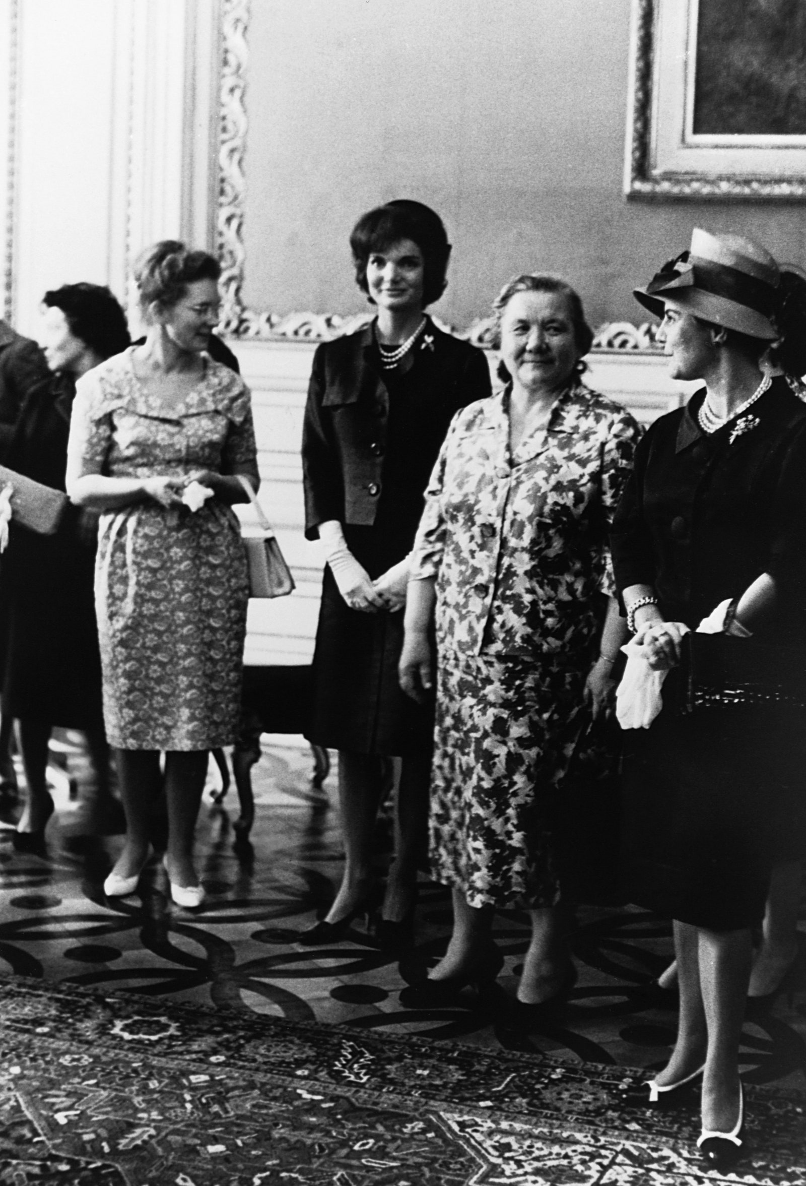 Жаклин Кеннеди и Нина Хрущева на саммите в Вене июнь 1961 года