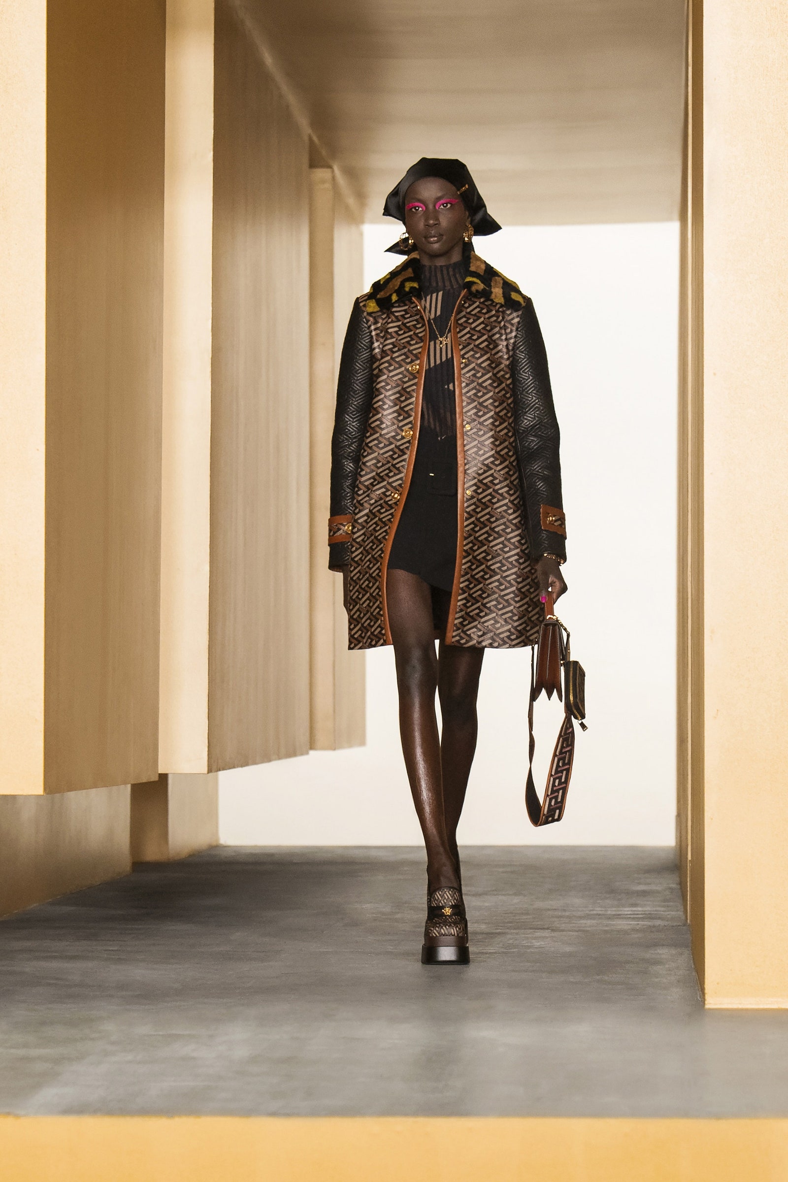 Versace осеньзима 20212022