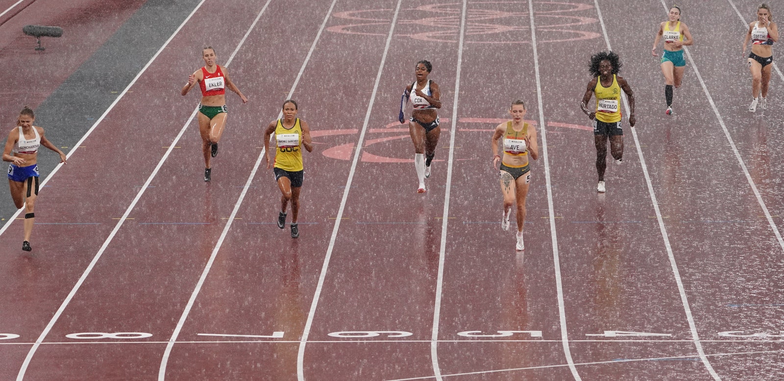 Легкоатлетка Маргарита Гончарова стала серебряным призером Паралимпийских игр в Токио в беге на 400 метров в классе T38....