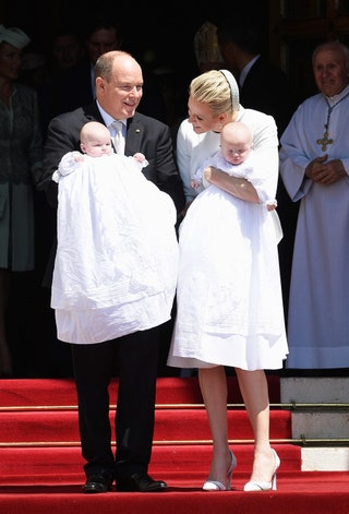 Княгиня Шарлен и князь Альбер II с детьми.