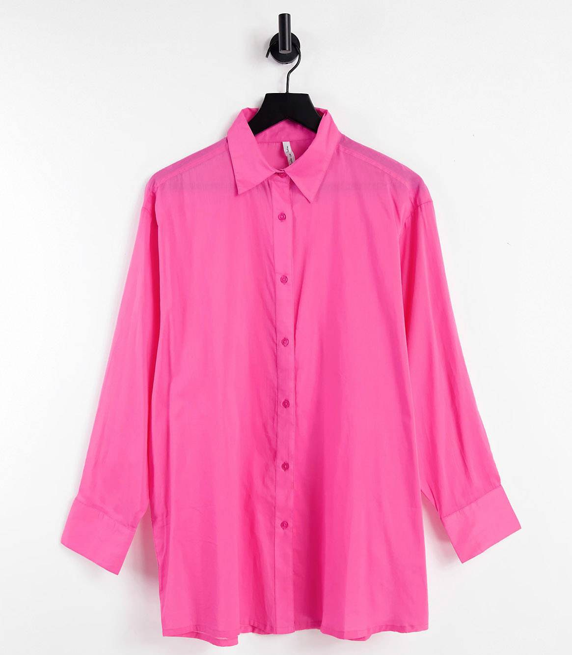 Привет из нулевых Рианна возвращает моду на миниюбки и яркие рубашки