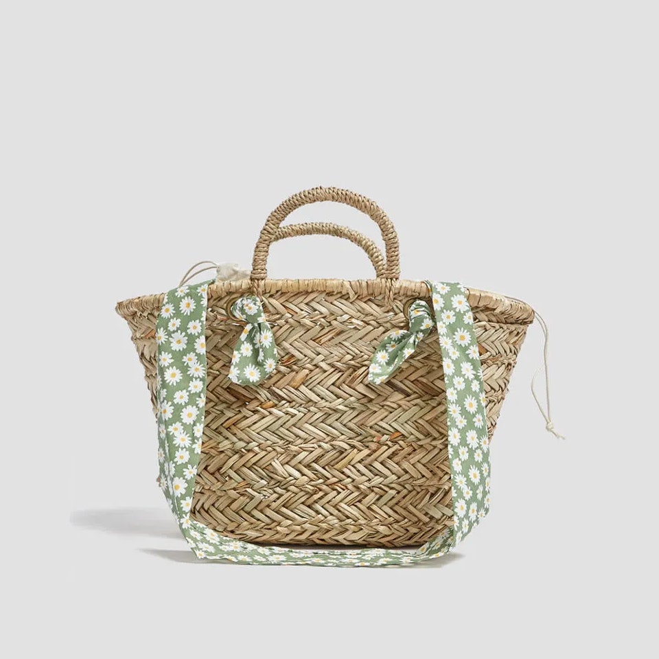 12 плетеных сумок для города и пляжа на любой бюджет
