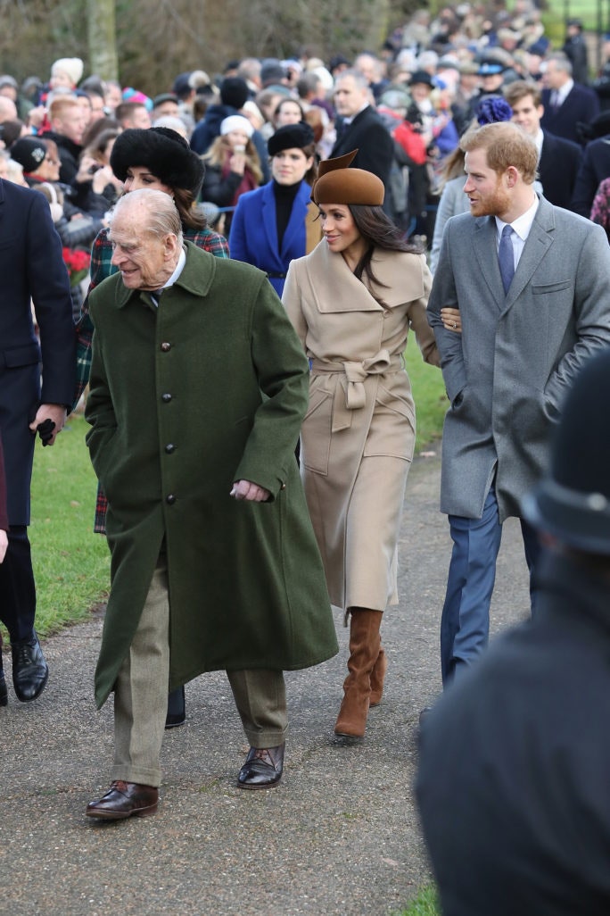 Принц Филипп с принцем Гарри и Меган Маркл в 2017 году