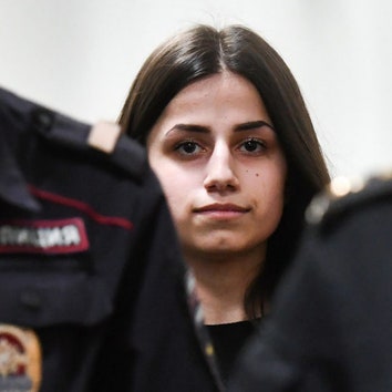 Сестер Хачатурян признали потерпевшими по делу о насилии со стороны отца