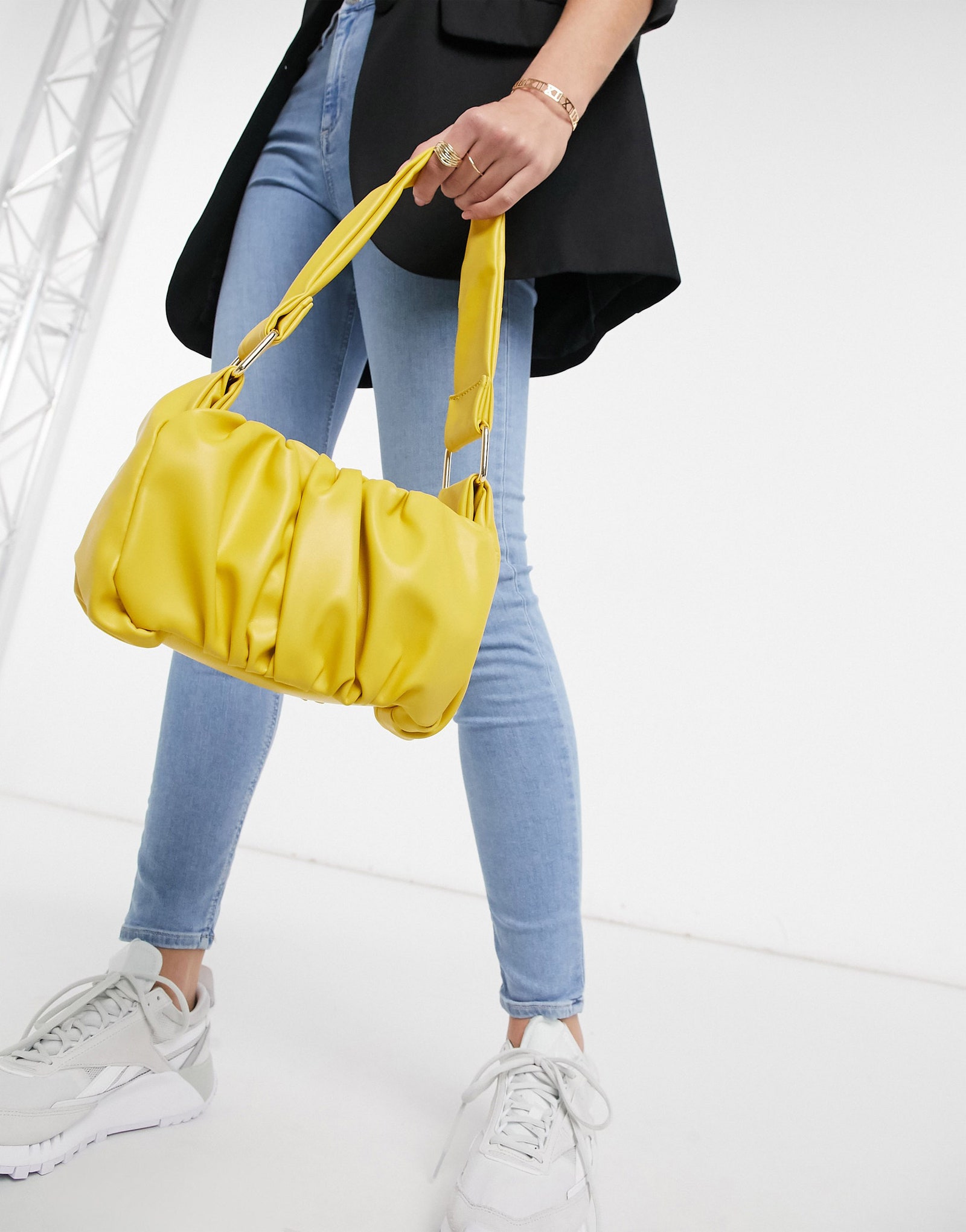 Выбираем модные сумки на весну 2021 года — как у влиятельных блогеров