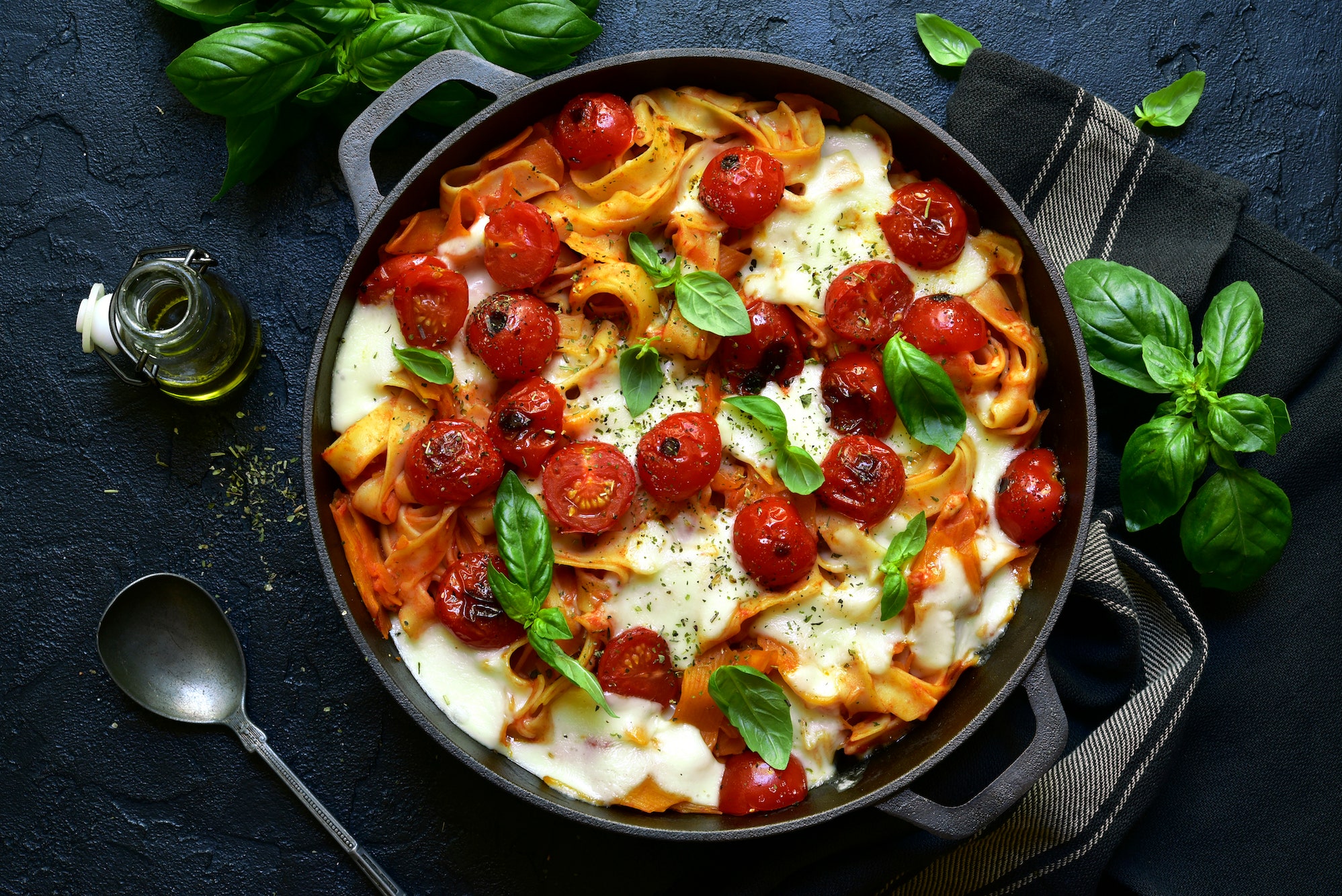 Спагетти с сыром фета – пошаговый рецепт приготовления с фото