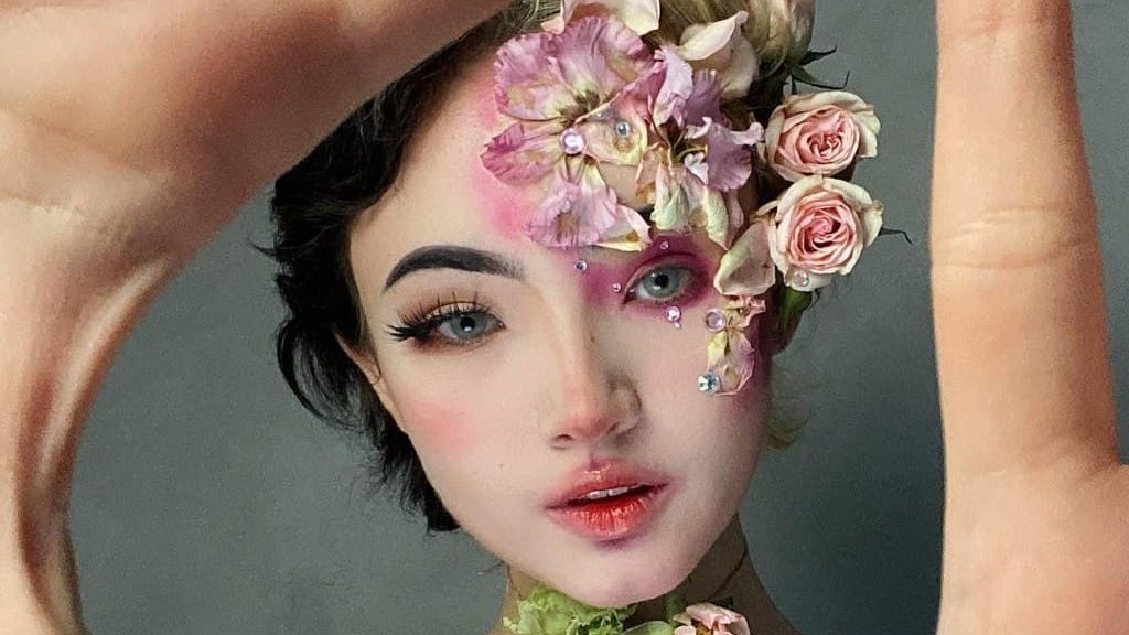 Какие тренды в макияже из тиктока пригодятся в жизни Рассказывает блогер Карина Karrrambaby