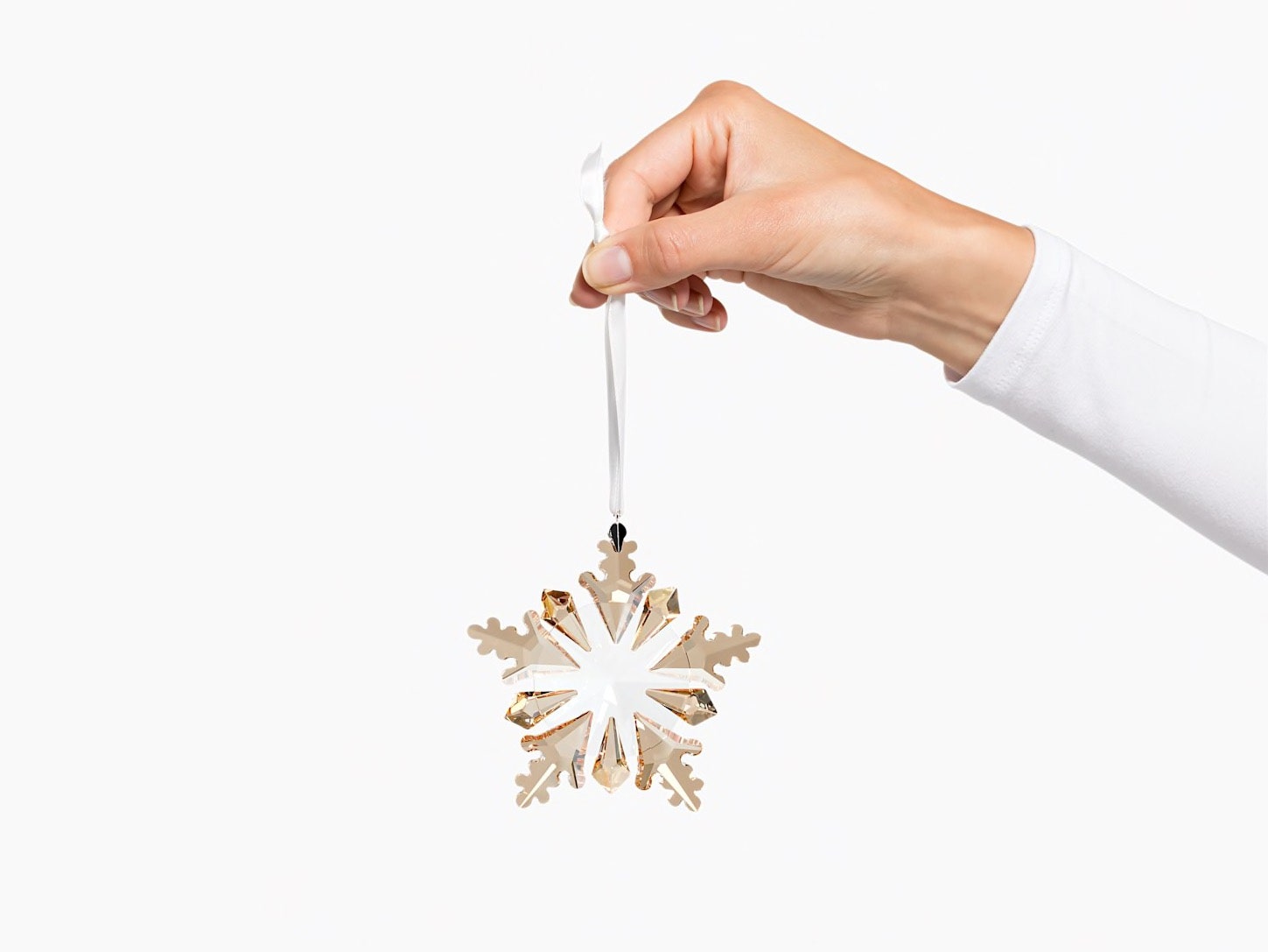 Подарок для себя: новогоднее украшение Swarovski