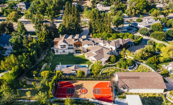 Дом The Weeknd шикарный особняк в ЛосАнджелесе за 22 млн
