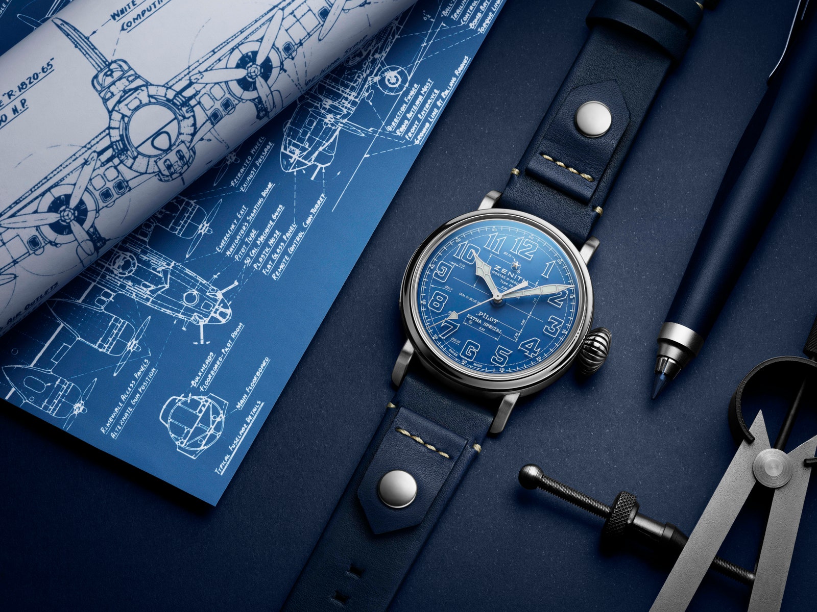 Аксессуар дня небесноголубые часы Zenith Pilot Type 20 Blueprint вдохновленные чертежами первых самолетов