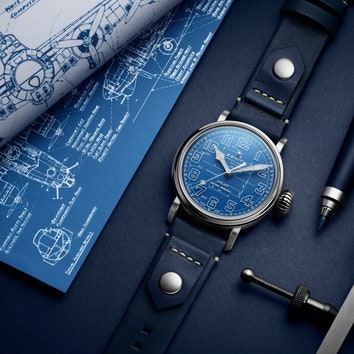Аксессуар дня: небесно-голубые часы Zenith Pilot Type 20 Blueprint, вдохновленные чертежами первых самолетов