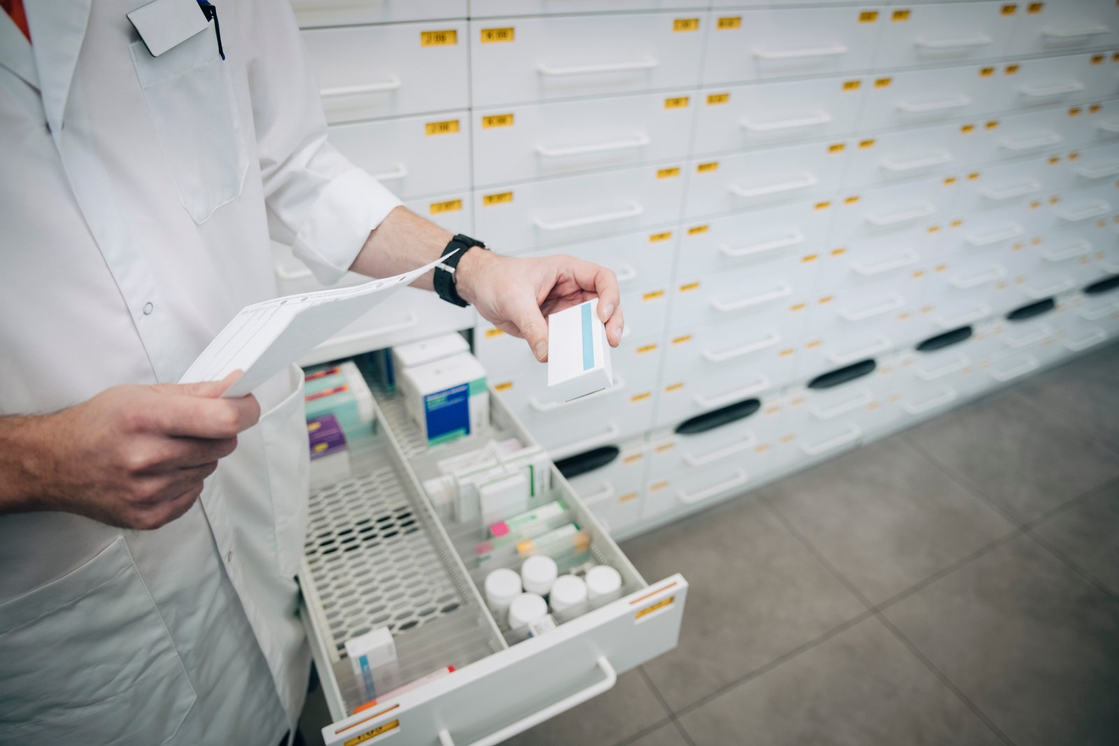 Почему в аптеках возник дефицит лекарств и при чем тут маркировка Отвечают юристы