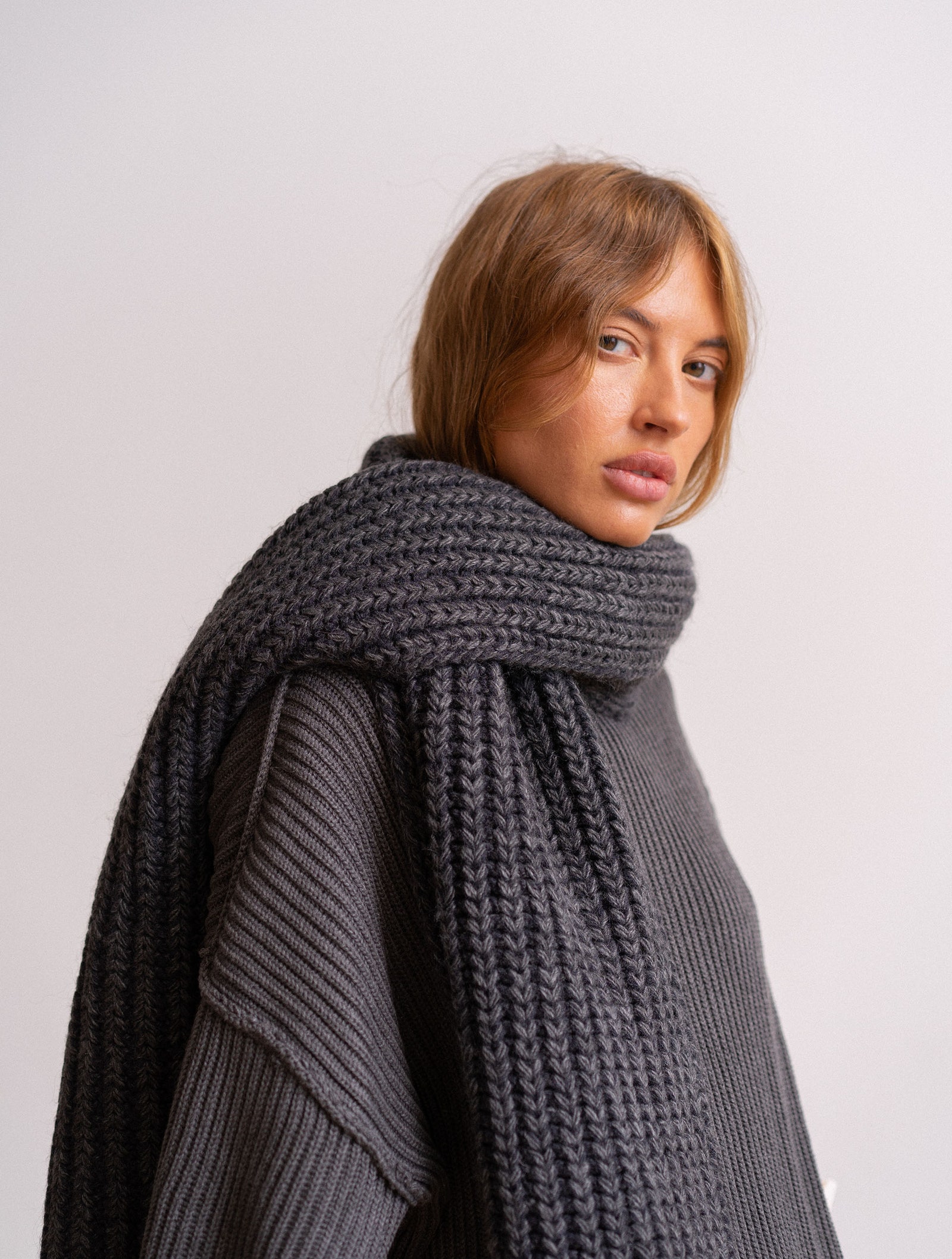 15 модных шарфов которые выручат в прохладную погоду