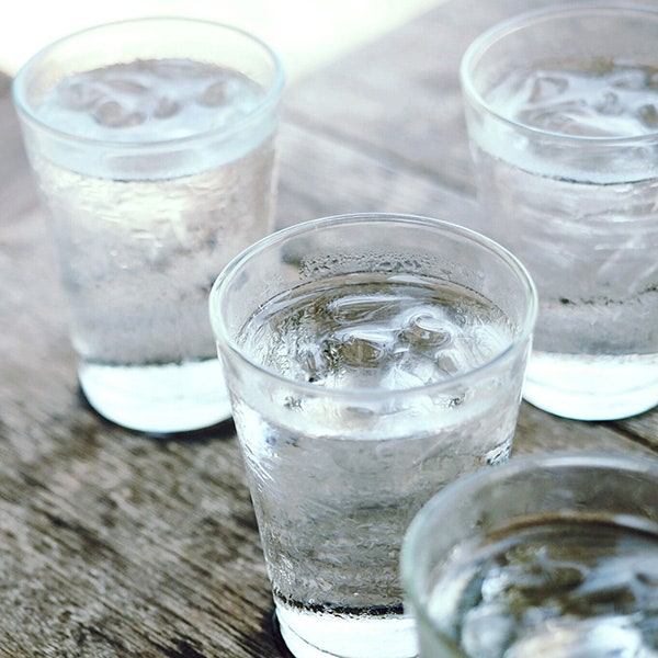 7 признаков того, что вы пьете мало воды