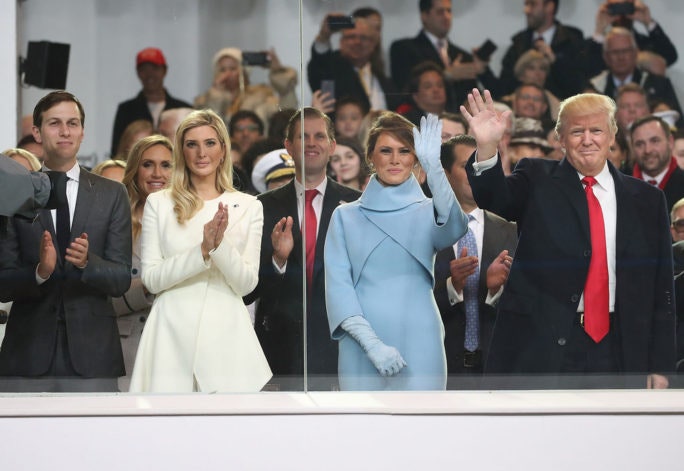 Джаред Кушнер Иванка Мелания и Дональд Трампы на инаугурации президента в Вашингтоне