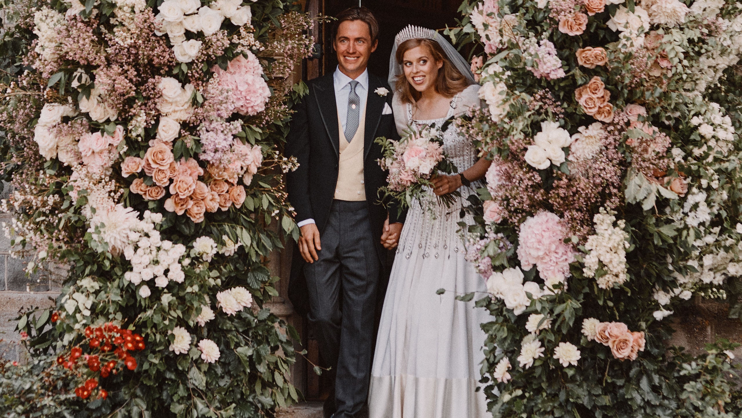 Как прошла свадьба принцессы Беатрис и итальянского бизнесмена Эдоардо Мапелли Моцци