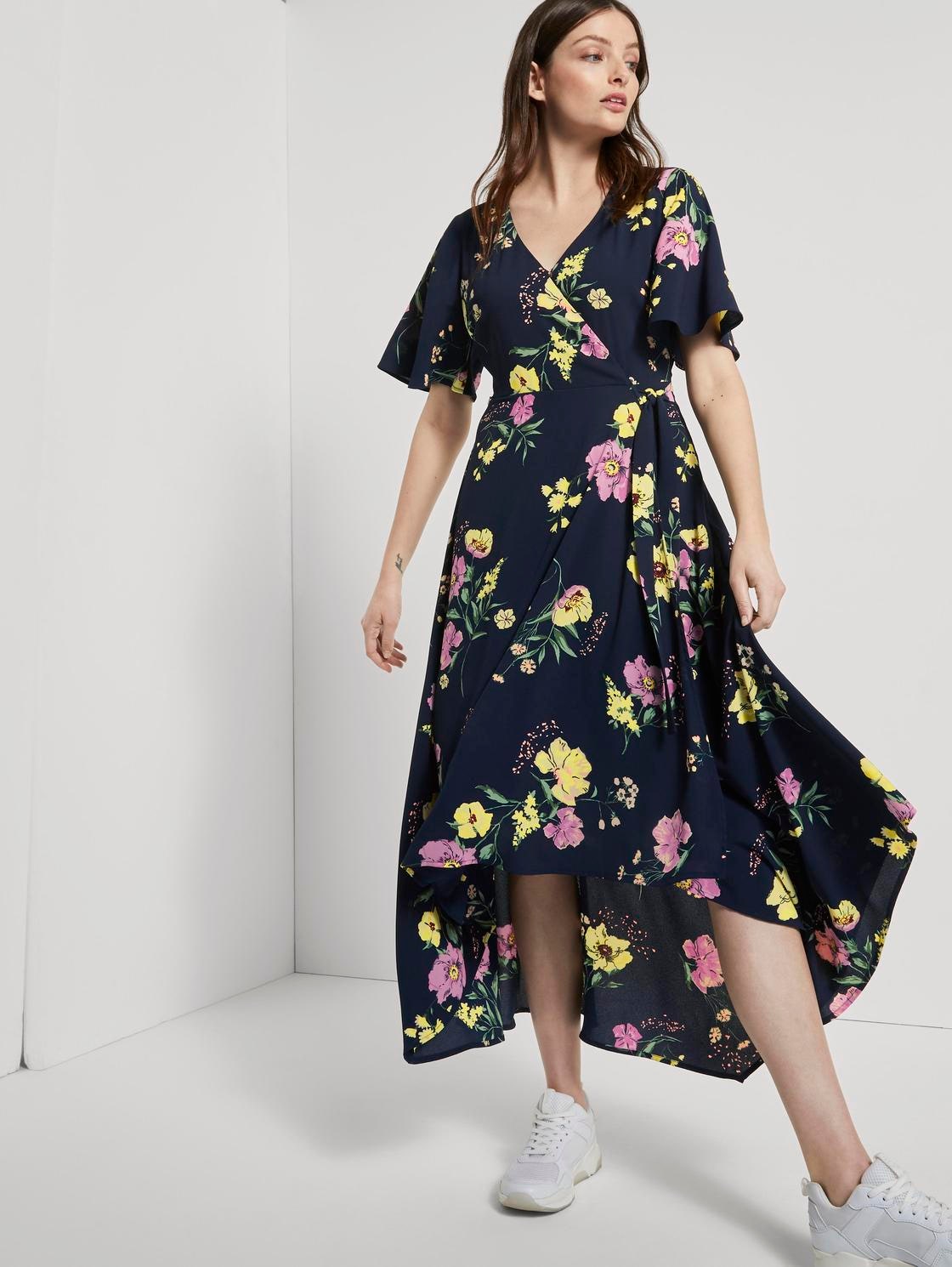 Самые красивые цветочные платья лета 2020