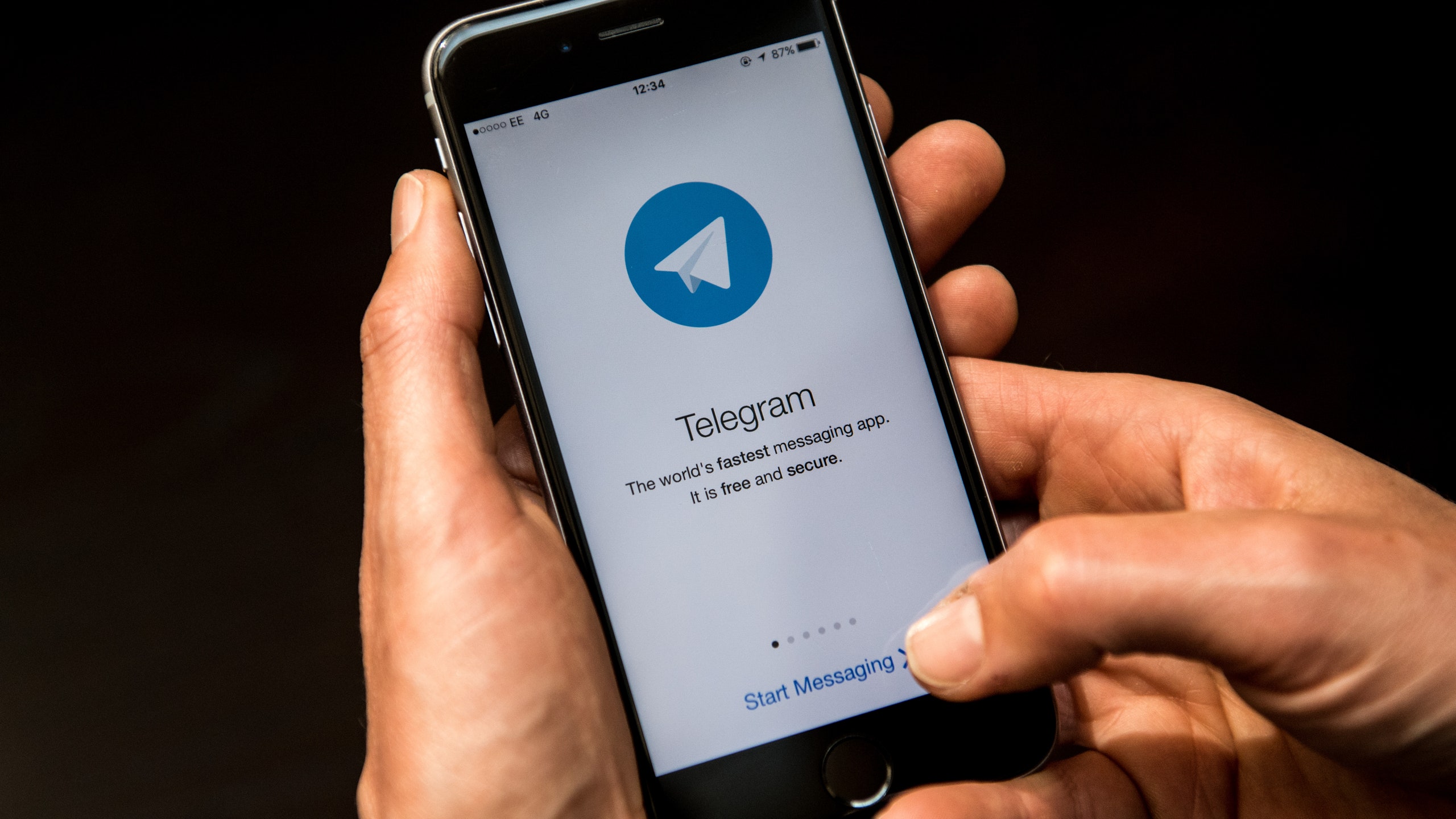 Роскомнадзор решил снять ограничения на работу Telegram в России