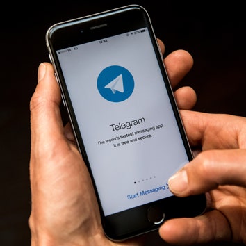 Роскомнадзор решил снять ограничения на работу Telegram в России