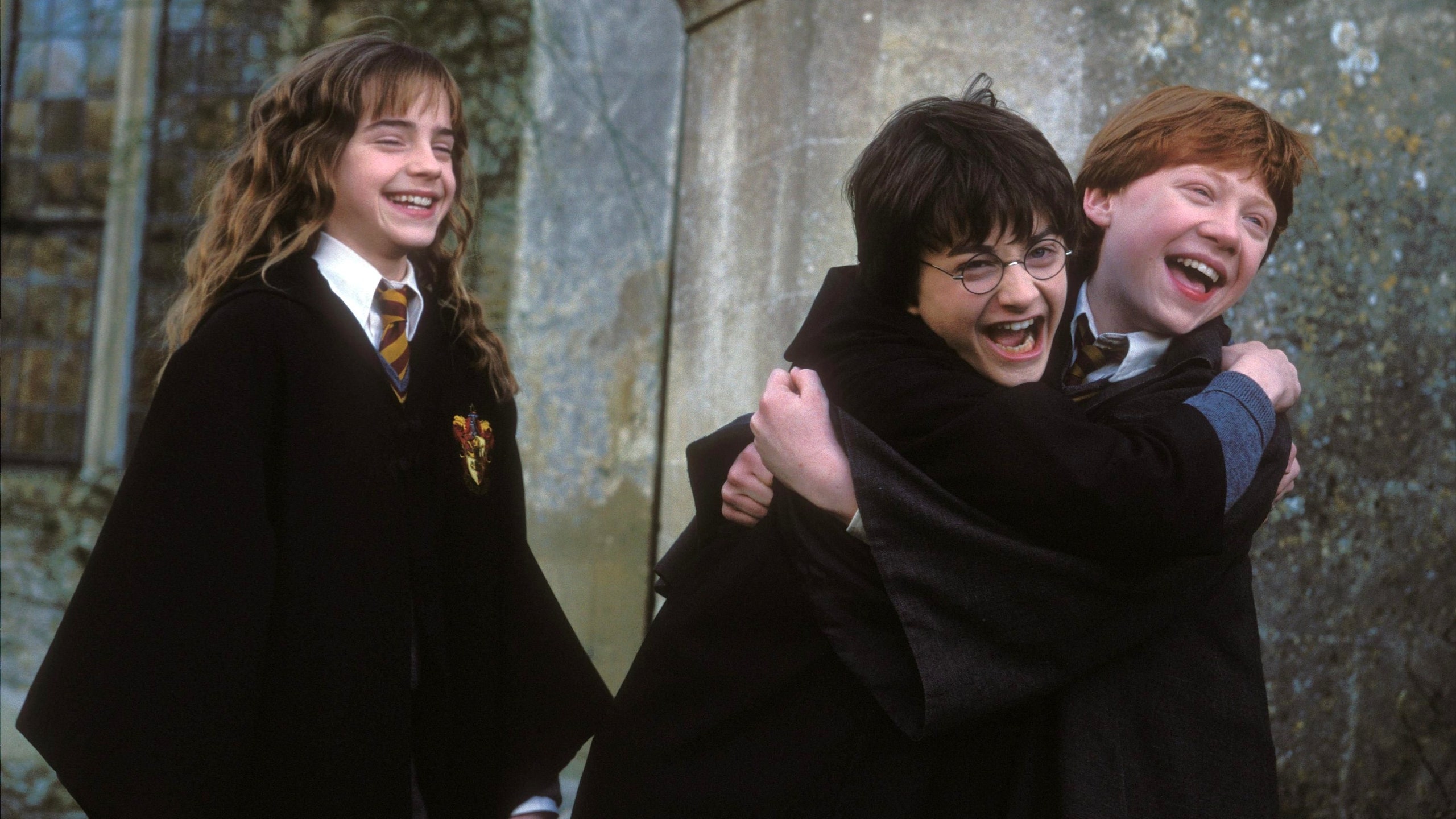 Фанатам «Гарри Поттера» заплатят 1000 за просмотр всех частей франшизы