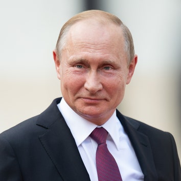 «Победим и эту заразу коронавирусную»: Владимир Путин выступил с новым обращением