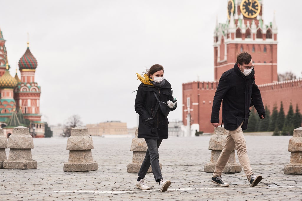 В Московской области введут обязательное ношение масок