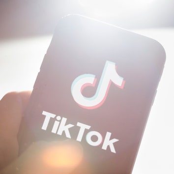 Самые популярные видео, знаменитости и челленджи 2019 года в TikTok