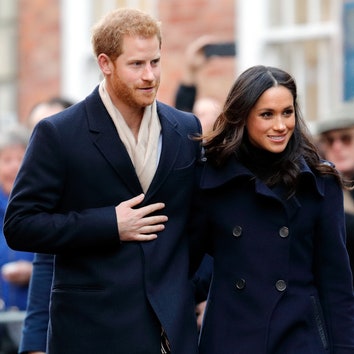 Королевская семья призывает принца Гарри и Меган Маркл вернуться в Англию на Рождество из-за госпитализации принца Филиппа