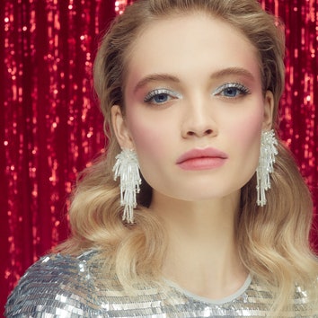 Новогодний макияж в стиле 70-х &- показывает Елена Крыгина
