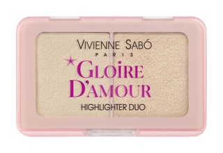 Vivienne Sabo. хайлайтер Palette Illuminatrice  Gloire d'amour. Смешайте два оттенка пушистой кистью и проработайте...