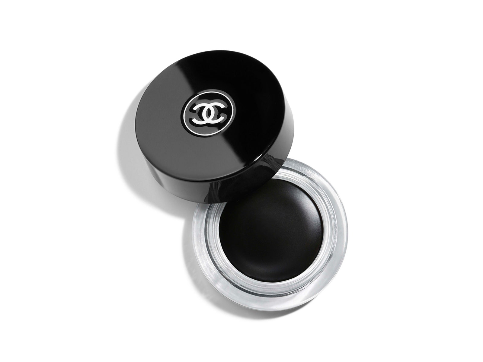 Smoky eyes снова в тренде: 9 доказательств (и еще больше средств)