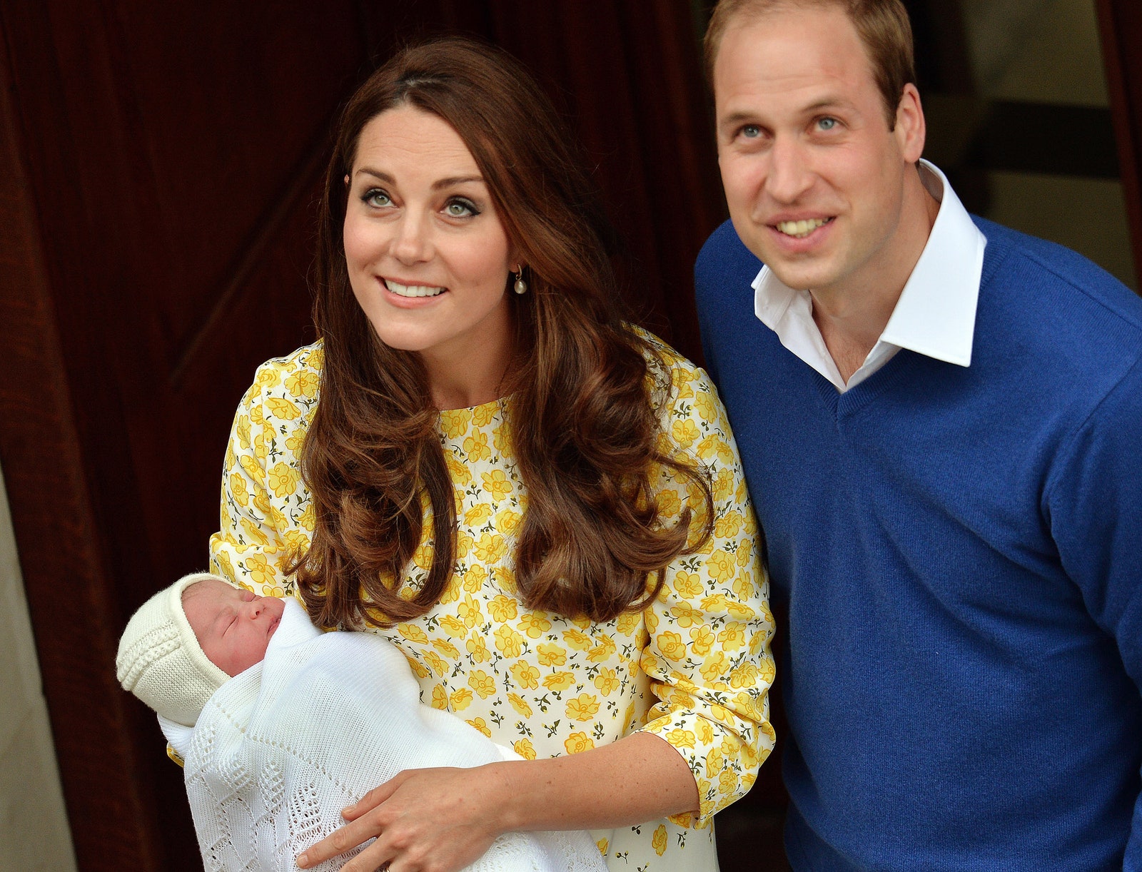 Кейт Миддлтон и принц Уильям с новорожденной дочкой Шарлоттой
