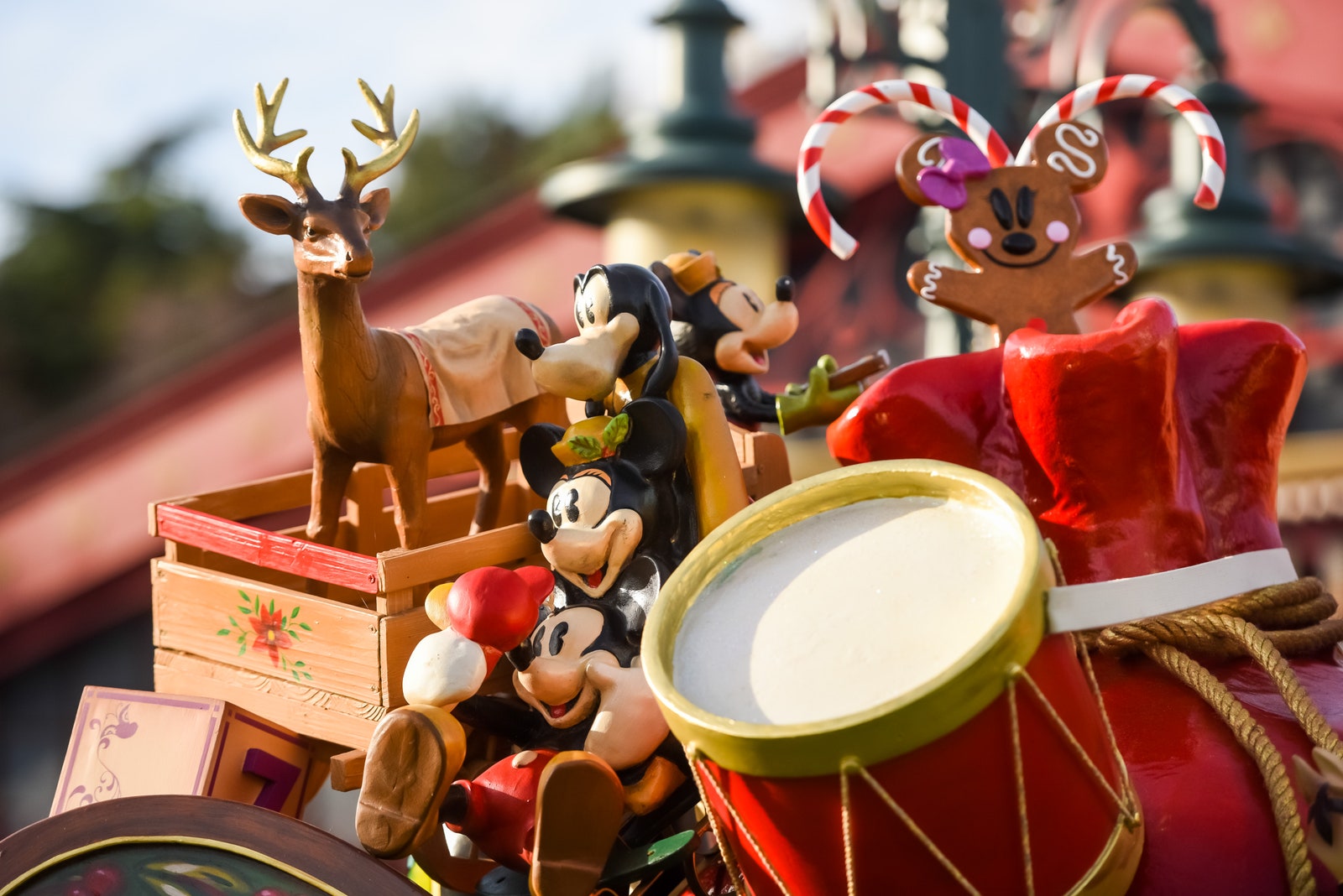 5 причин отметить новогодние праздники в Disneyland Париж
