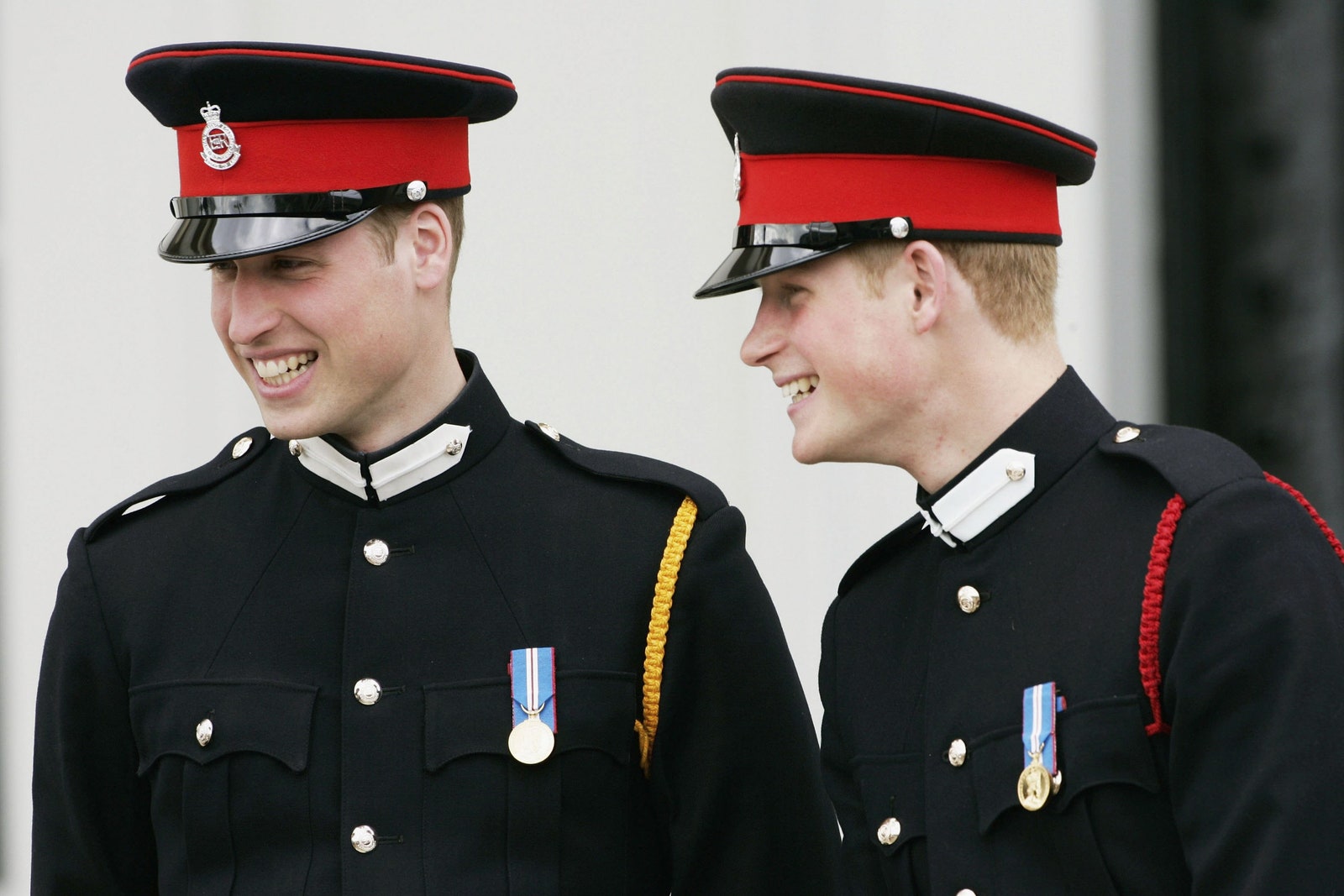 Принц Уильям и принц Гарри в Королевской военной академии в Сандхерсте 2006 год