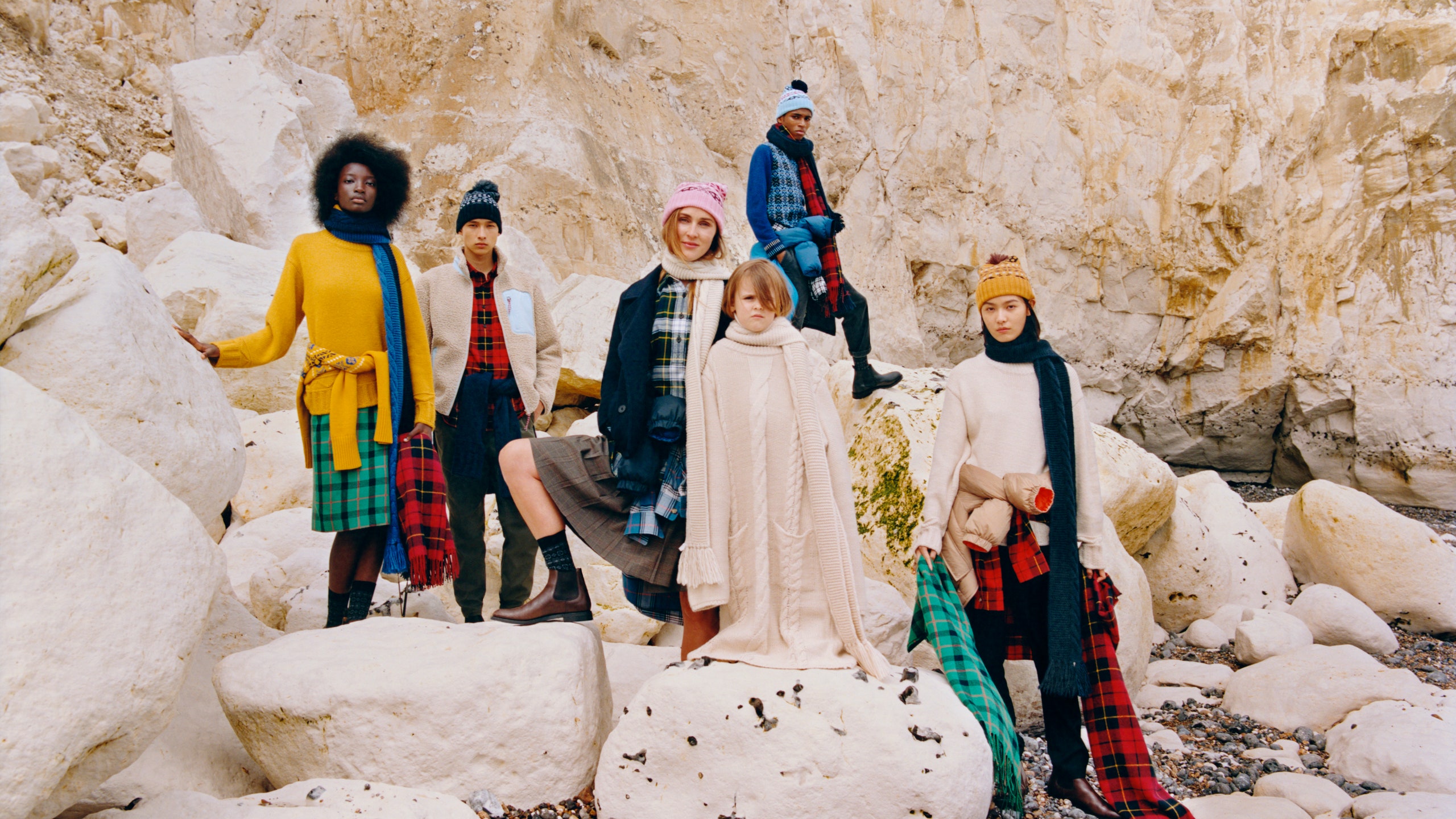 Современный взгляд на британскую классику Uniqlo и JW Anderson представили совместную коллекцию