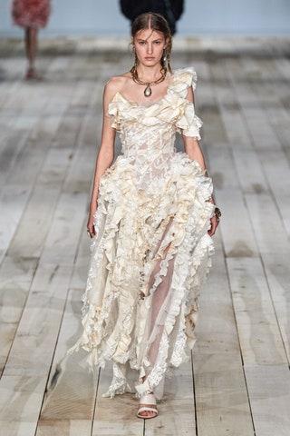 Alexander McQueen весналето 2020.