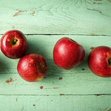 Американские ученые создали яблоки, которые могут храниться в холодильнике год