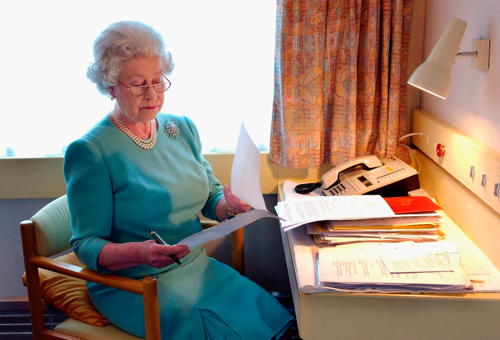 Вакансия при британском дворе королева Елизавета II ищет директора путешествий