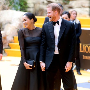 Принц Гарри и Меган Маркл обнимаются с Бейонсе на премьере фильма «Король Лев» в Лондоне