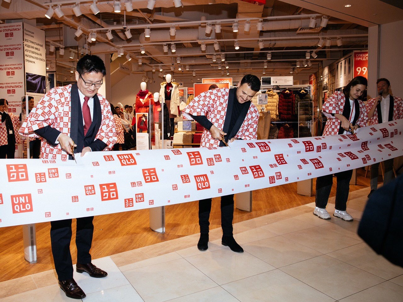 Uniqlo открыл новый  магазин в ТРК «VEGAS Крокус Сити»