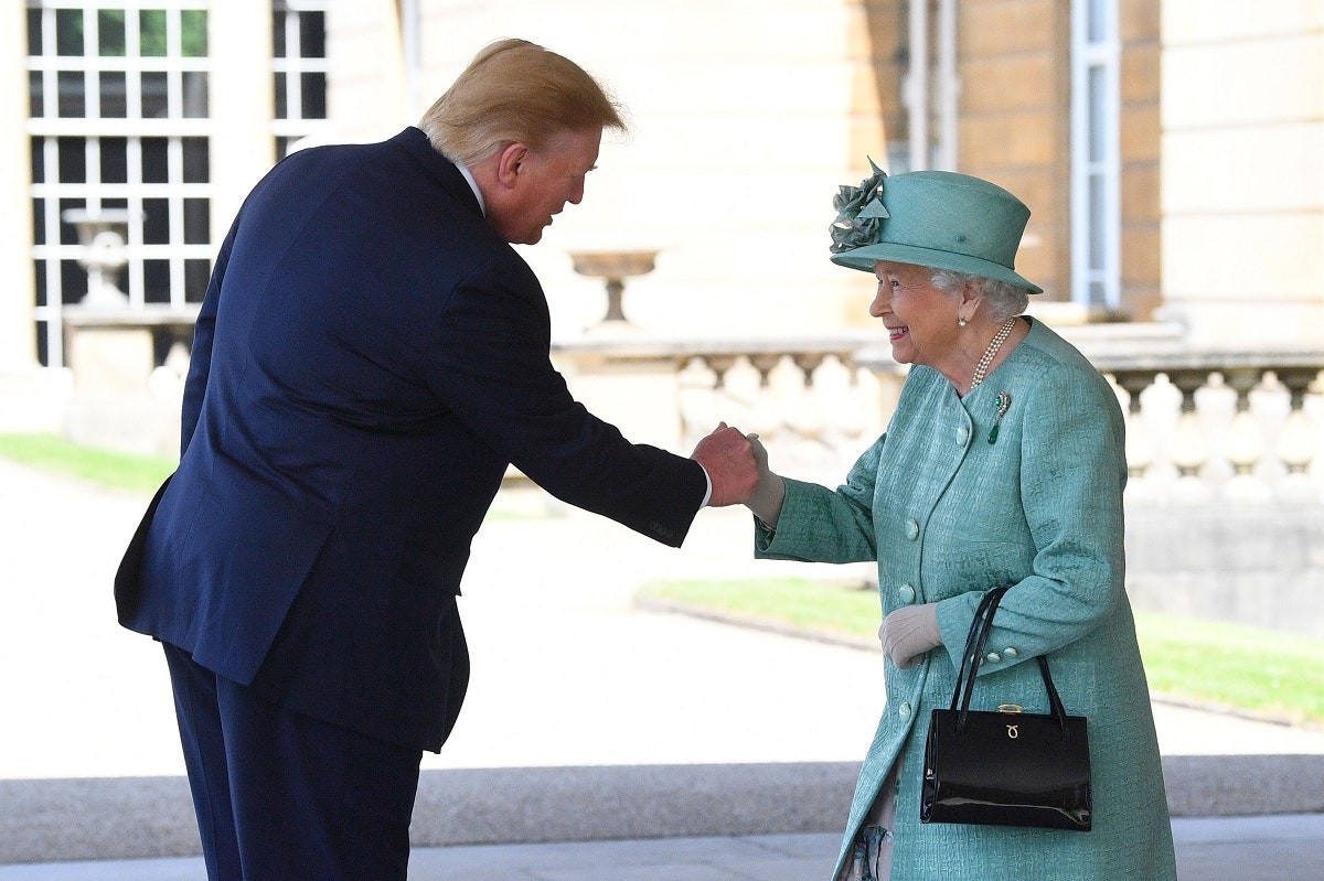 Королева Елизавета с президентом США Дональдом Трампом
