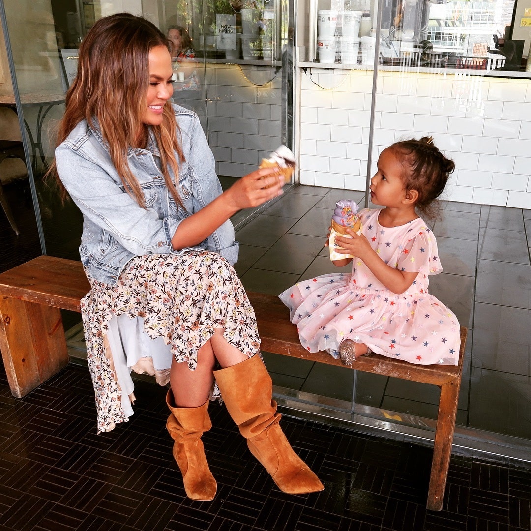 chrissyteigen