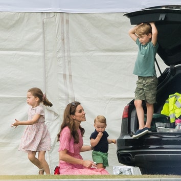 Кейт Миддлтон и Меган Маркл с детьми посетили матч по игре в поло