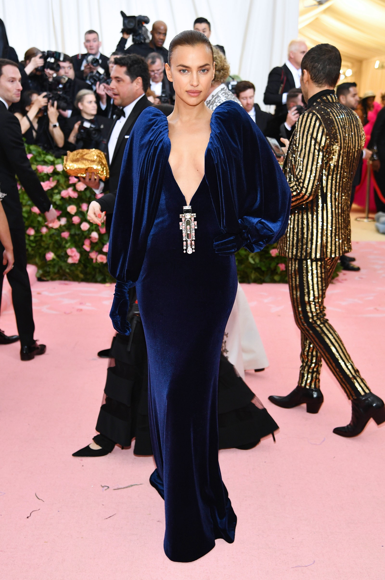 Met Gala 2019 фото лучших платьев звезд на красной дорожке