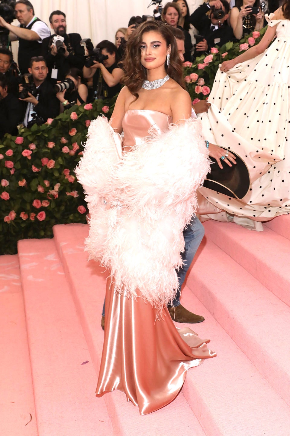 Met Gala 2019 фото лучших платьев звезд на красной дорожке