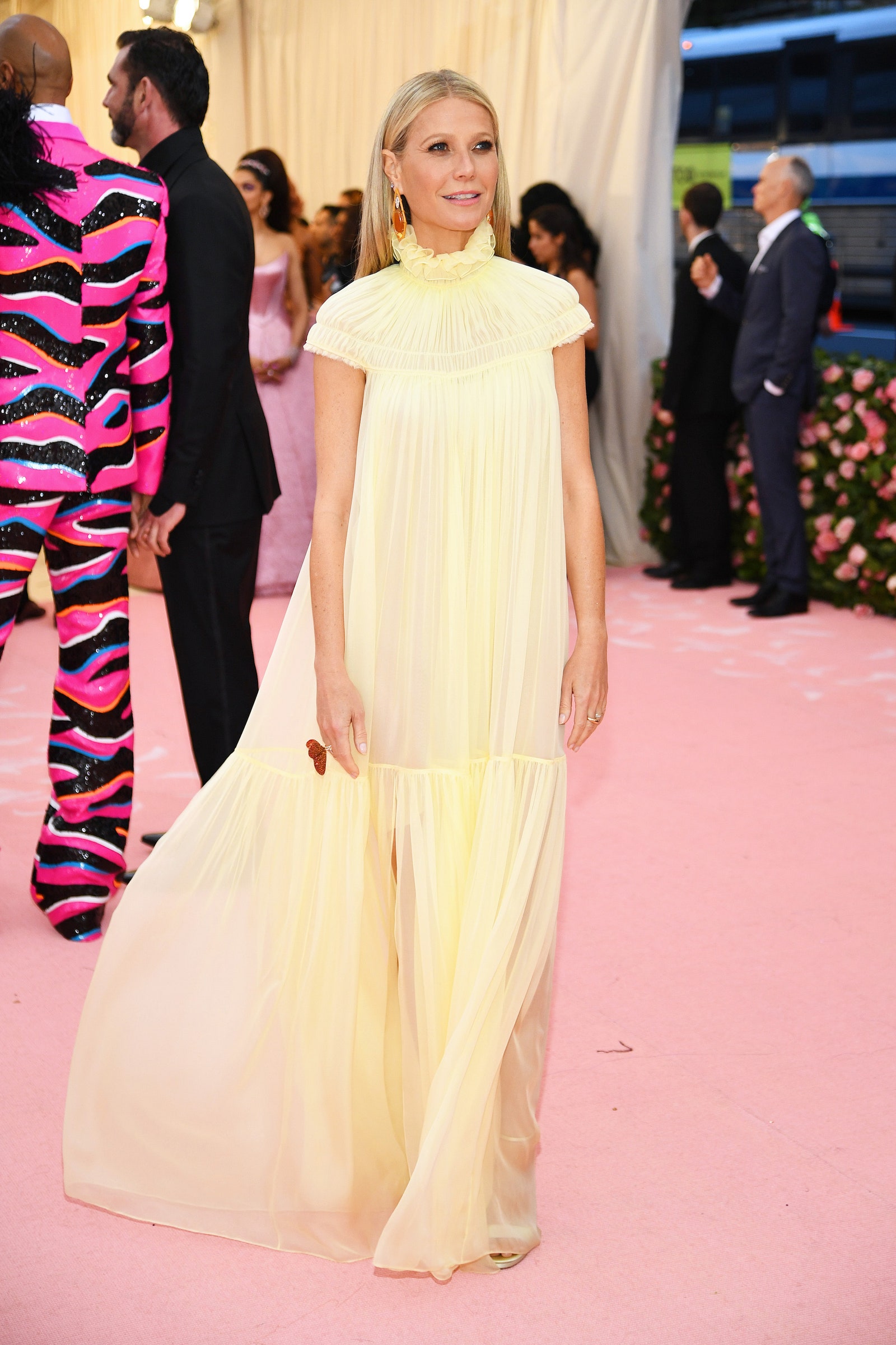 Met Gala 2019 фото лучших платьев звезд на красной дорожке