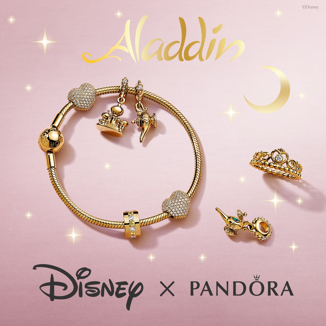 Аксессуары дня: браслет и шармы из лимитированной коллекции Disney x Pandora