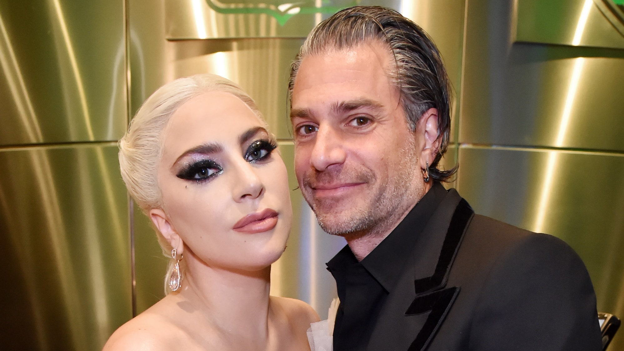 Леди Гага и Кристиан Карино расстались пара расторгла помолвку