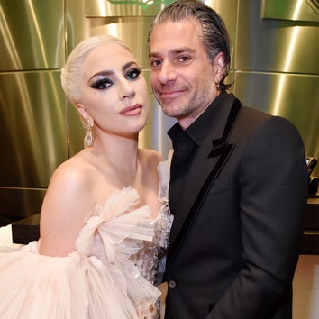 «Она больше не могла это терпеть»: инсайдер рассказал, почему Леди Гага разорвала помолвку с женихом