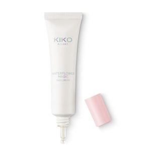 Увлажняющий кремиллюминайзер для лица Waterflower Magic 790 руб. Kiko Milano.